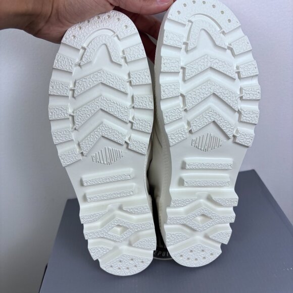 NIB | Palladium Women's White Pampa HI Boot - Picture 8 of 10